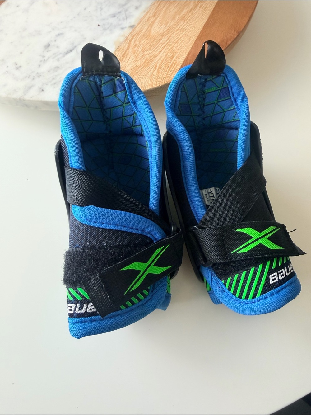 Bauer Kids Black, Blue & Green Hockey Elbow Pads - Easy Strap Closure